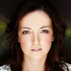 EliseLamb-eQHMgzBX_400x400