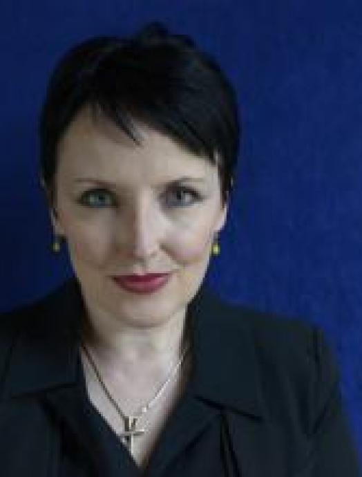 Jaki Rigg Q&A with Jaki McCarrick, author of Belfast Girls – Breaking The Fourth Wall