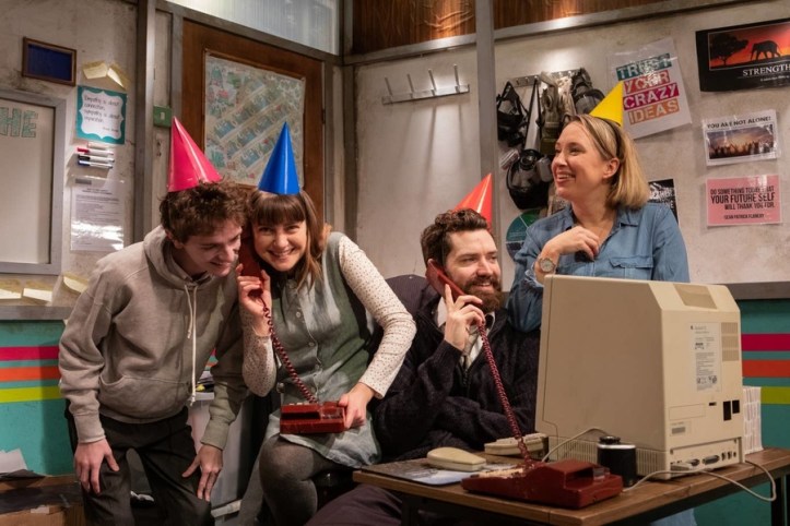 eo4knkawsaespdv - resize